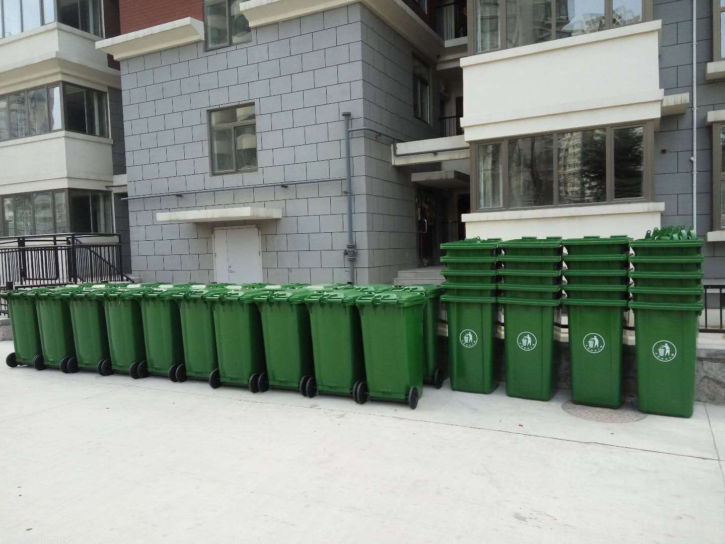 为市北区某小区提供环卫垃圾桶